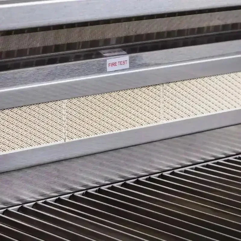 Blaze Premium 4-Burner LTE+ 32" Built-In Gas BBQ Grill with Rear Infrared Burner, BLZ-4LTE3 - Image 11