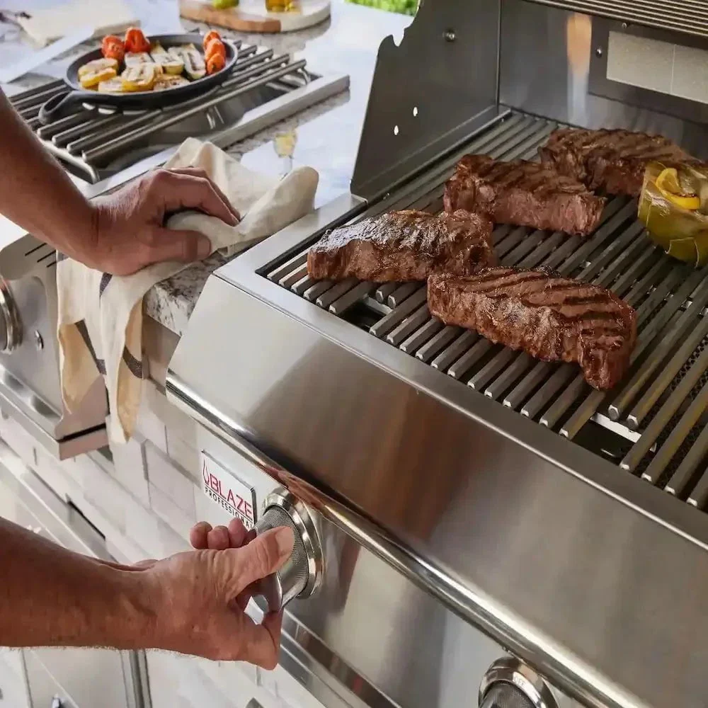 Blaze Professional LUX 44" 4-Burner Built-In Gas BBQ Grill with Rear Infrared Burner, BLZ-4PRO - Image 14