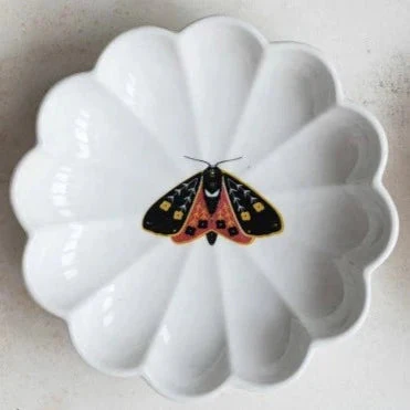 Stoneware Fluted Dish with Insect - Image 4