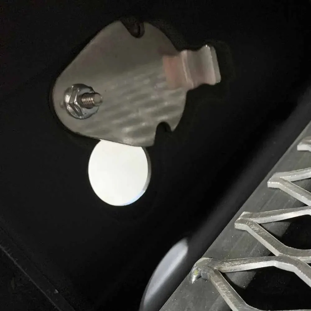 Yoder Smokers YS480s Pellet Grill on Competition Cart with Storage Drawer - Image 27